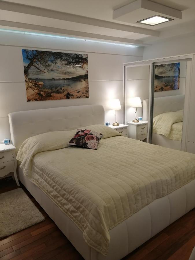 V&M Luxury Studio Pag Town Eksteriør bilde